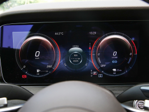 2022Ŀ E 350 e L ʽτI܇ п؅^(q)