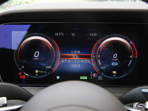 2022Ŀ E 350 e L ʽτI܇ п؅^(q)