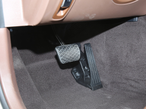 2022Ŀ E 350 e L ʽτI܇ п؅^(q)