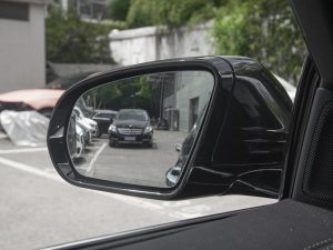 2022Ŀ E 350 e L ʽτ\I܇ ^