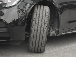 2022Ŀ E 350 e L ʽτ\I܇ ^