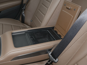 2022Ŀ E 350 e L ʽτ\I܇ ֹ