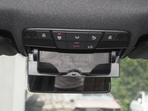 2022Ŀ E 350 e L ʽτ\I܇ g