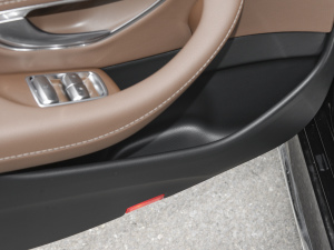 2022Ŀ E 350 e L ʽτ\I܇ Tg