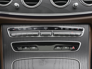 2022Ŀ E 350 e L ʽτ\I܇ {{