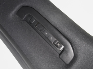 2022Ŀ E 350 e L ʽτ\I܇ п؅^