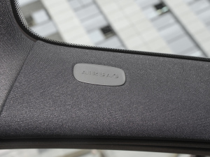 2022Ŀ E 350 e L ʽτ\I܇ п؅^