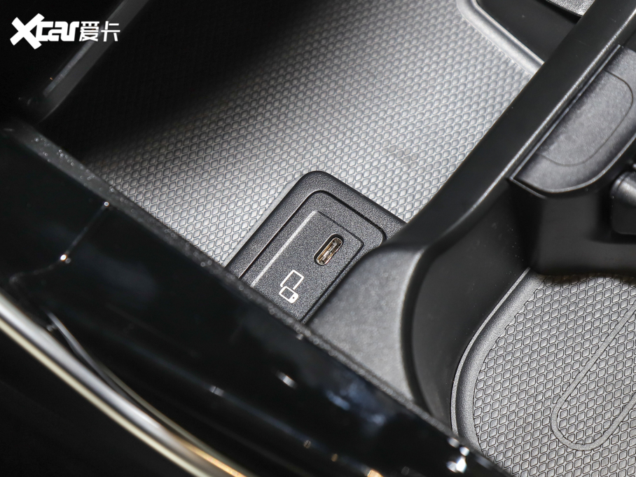 2022YAAMG AMG A 35 L 4MATIC