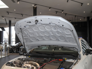 2022款AMG A 35 L 4MATIC 发动机舱隔音棉