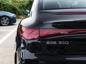 2022款350 豪华版 细节外观
