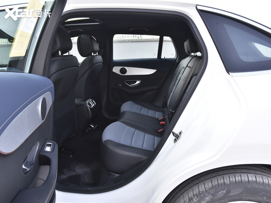 2022YEQC EQC 350 4MATIC ؄e