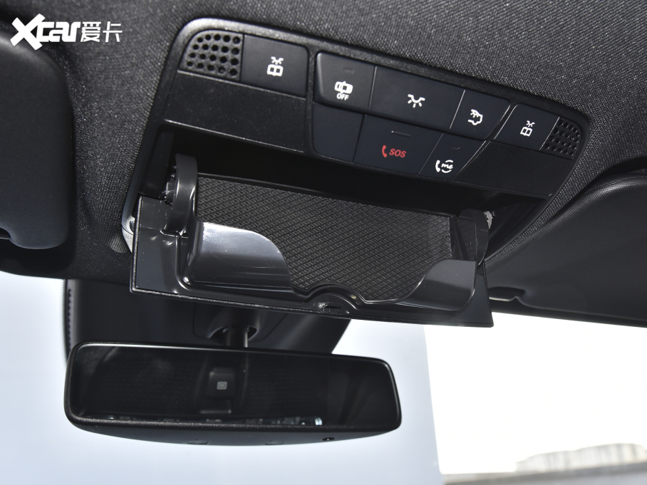 2022YEQC EQC 350 4MATIC ؄e