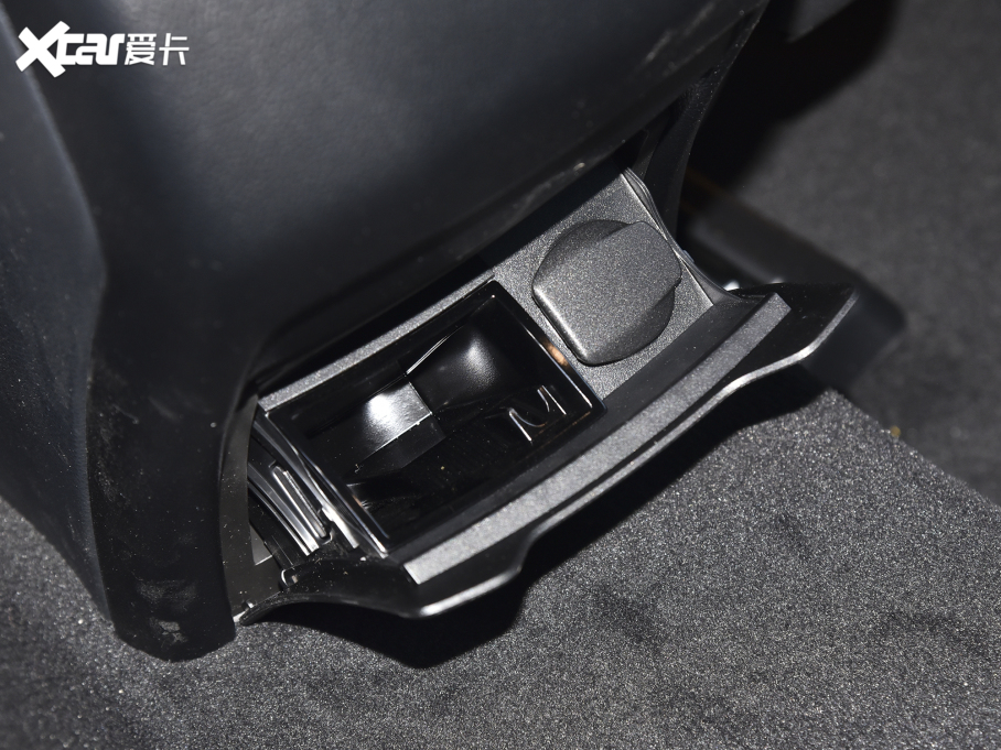 2022YEQC EQC 350 4MATIC ؄e