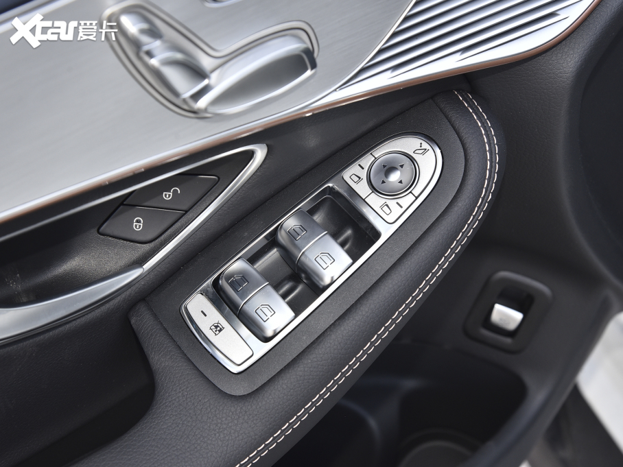 2022YEQC EQC 350 4MATIC ؄e