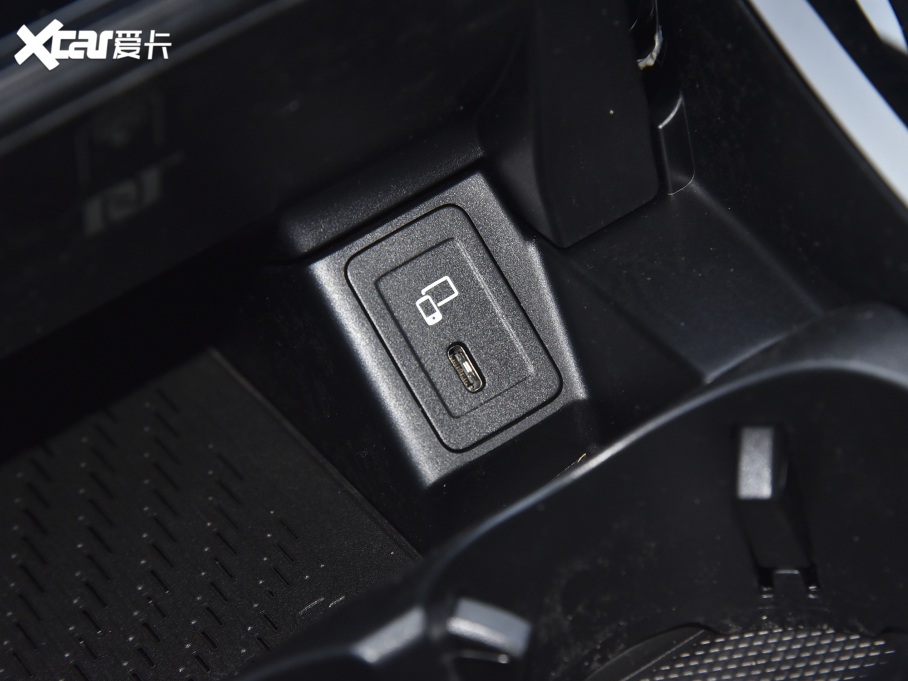 2022YEQC EQC 350 4MATIC ؄e