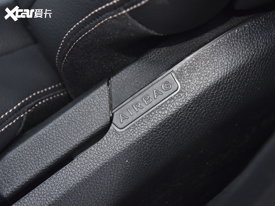 2022YEQC EQC 350 4MATIC ؄e