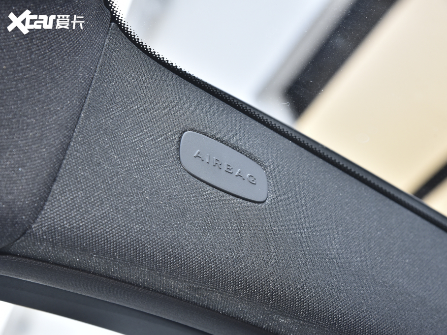 2022YEQC EQC 350 4MATIC ؄e