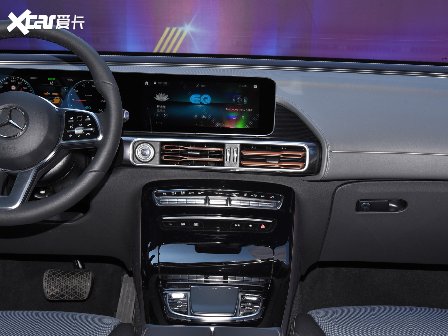 2022YEQC Ŀ EQC 350 4MATIC ؄e