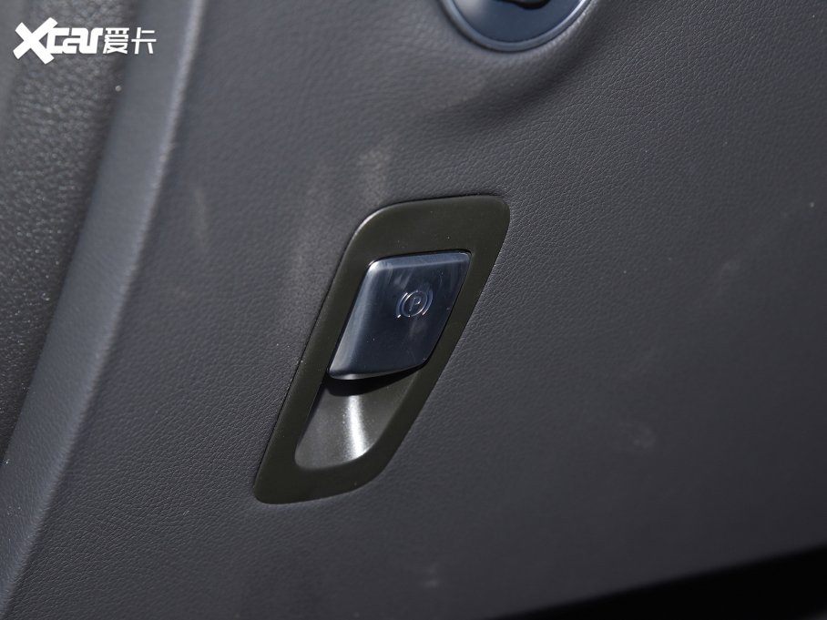 2022YEQC Ŀ EQC 350 4MATIC ؄e