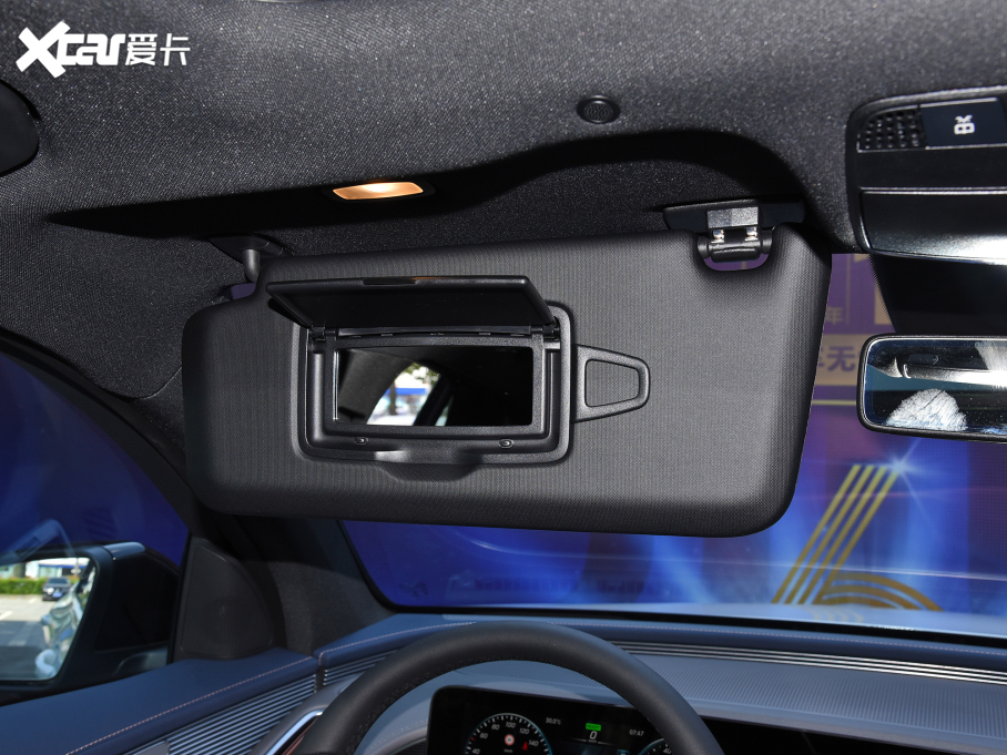 2022YEQC Ŀ EQC 350 4MATIC ؄e