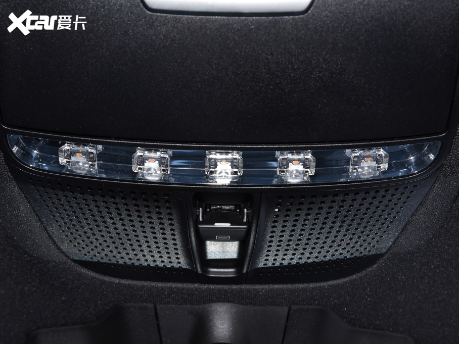 2022YEQC Ŀ EQC 350 4MATIC ؄e