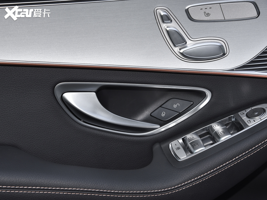 2022YEQC Ŀ EQC 350 4MATIC ؄e