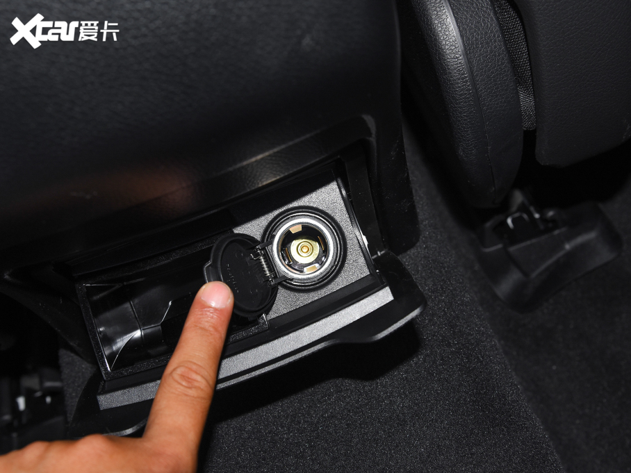 2022YEQC Ŀ EQC 350 4MATIC ؄e