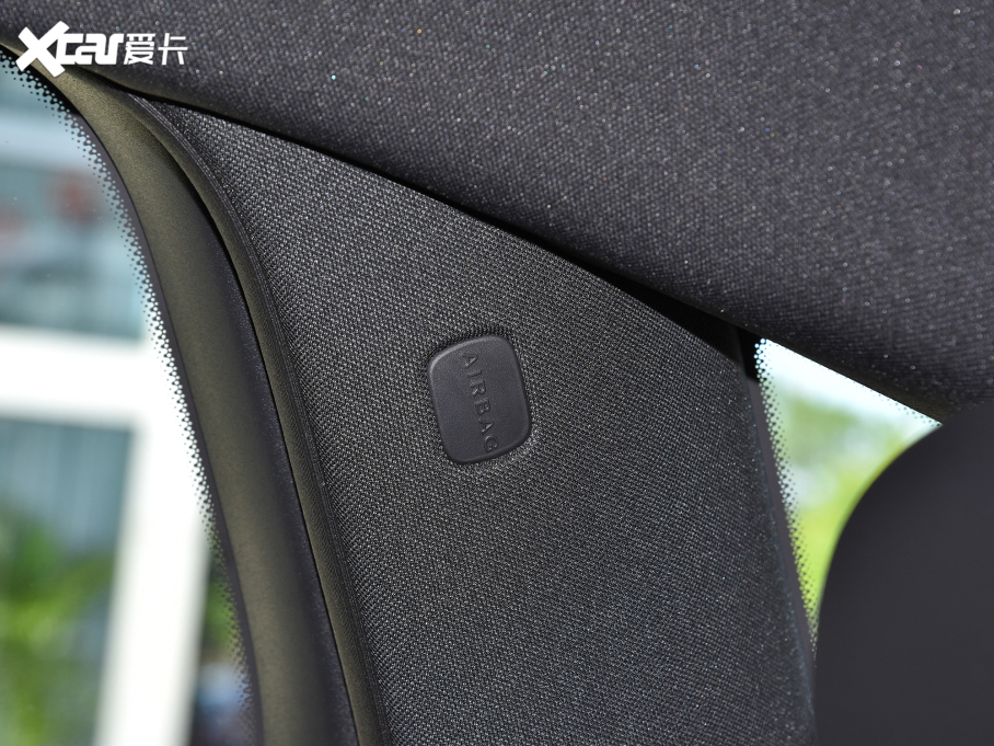 2022YEQC Ŀ EQC 350 4MATIC ؄e