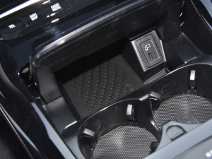 2022EQC 350 4MATIC ؄e g