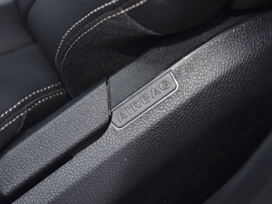 2022EQC 350 4MATIC ؄e п؅^(q)