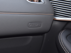 2022EQC 350 4MATIC ؄e п؅^(q)