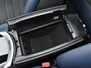 2022Ŀ EQC 400 4MATIC g