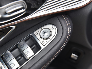 2022Ŀ EQC 400 4MATIC п؅^