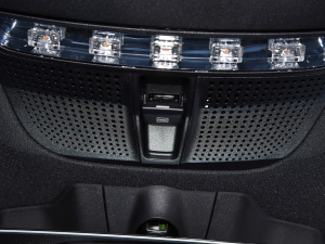 2022Ŀ EQC 350 4MATIC ؄e п؅^(q)