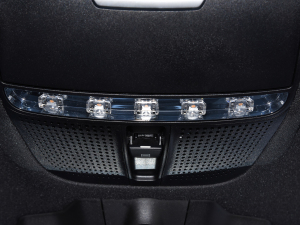 2022Ŀ EQC 350 4MATIC ؄e п؅^