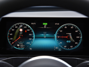 2022Ŀ EQC 350 4MATIC ؄e п؅^