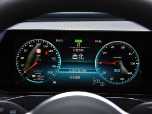 2022Ŀ EQC 350 4MATIC ؄e п؅^