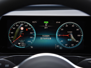 2022Ŀ EQC 350 4MATIC ؄e п؅^