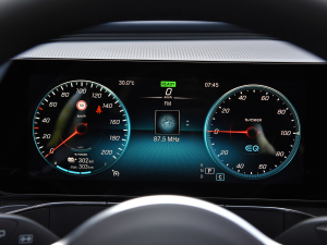 2022Ŀ EQC 350 4MATIC ؄e п؅^