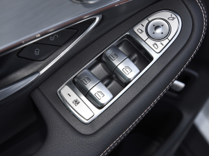 2022Ŀ EQC 350 4MATIC ؄e п؅^