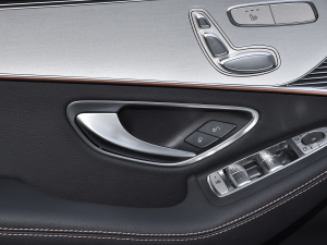 2022Ŀ EQC 350 4MATIC ؄e п؅^