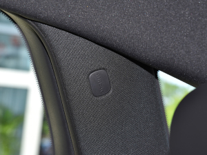 2022Ŀ EQC 350 4MATIC ؄e п؅^