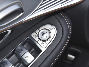 2022Ŀ EQC 350 4MATIC п؅^(q)