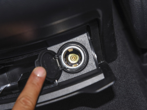 2022Ŀ EQC 350 4MATIC п؅^(q)