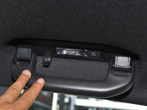 2022Ŀ EQC 350 4MATIC п؅^(q)