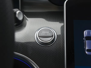 2023��C 350 eL �п؅^(q��)