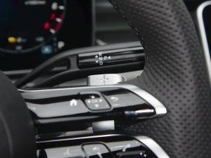 2023��C 350 eL �п؅^(q��)