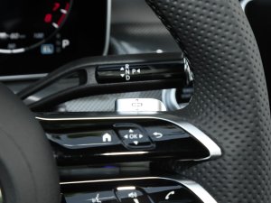 2023��Ŀ� C 350 eL �п؅^