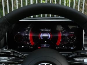 2023��Ŀ� C 350 eL �п؅^(q��)