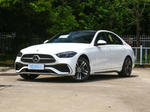 2023Ŀ C 350 eL ǰ45